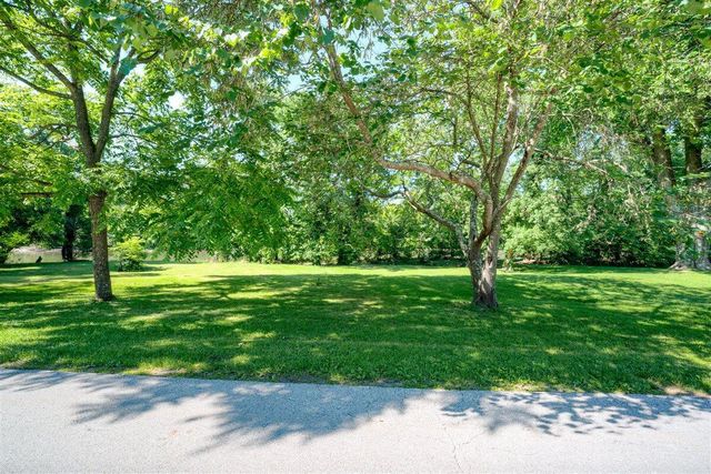 130 Schoolhouse Road, Frankfort, KY 40601
