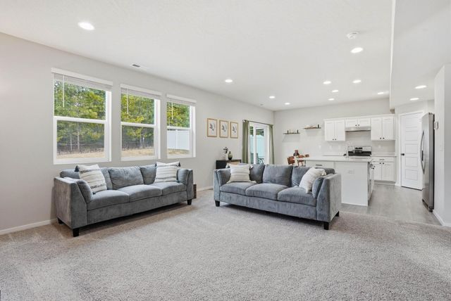 1115 E Paske Rd, Colbert, WA 99005