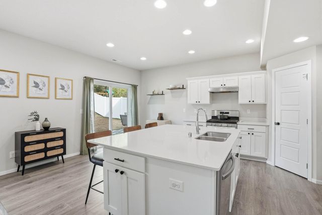 1115 E Paske Rd, Colbert, WA 99005