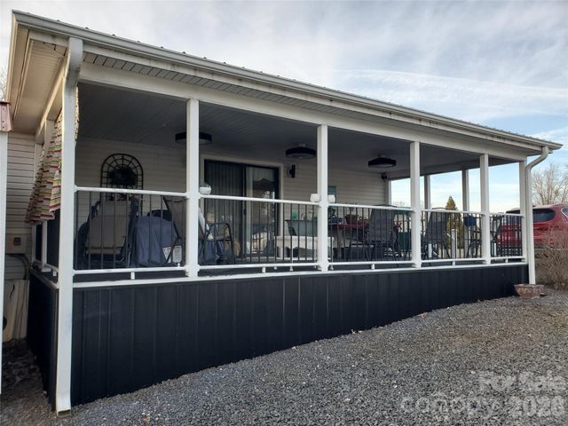 101 N Cardinal Drive, New London, NC 28127