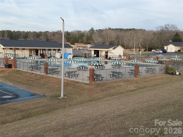 101 N Cardinal Drive, New London, NC 28127