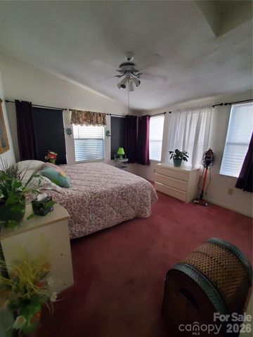 101 N Cardinal Drive, New London, NC 28127