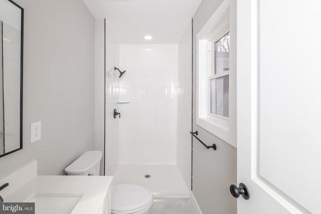 15 OAK LEAF DR, Little Egg Harbor Twp, NJ 08087