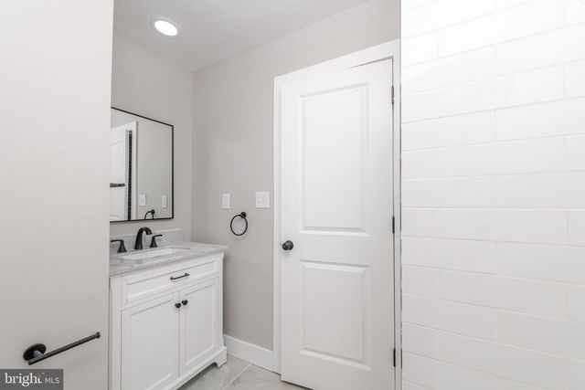 15 OAK LEAF DR, Little Egg Harbor Twp, NJ 08087