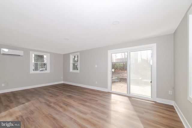 15 OAK LEAF DR, Little Egg Harbor Twp, NJ 08087