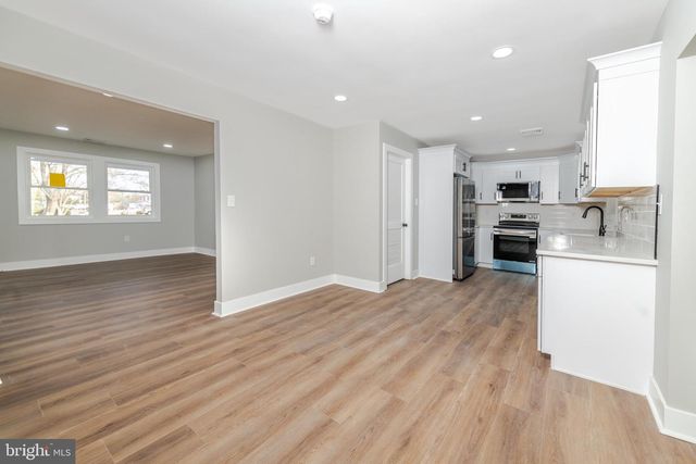 15 OAK LEAF DR, Little Egg Harbor Twp, NJ 08087