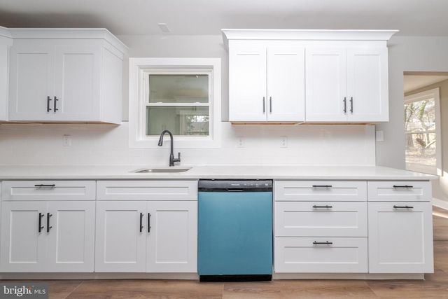 15 OAK LEAF DR, Little Egg Harbor Twp, NJ 08087