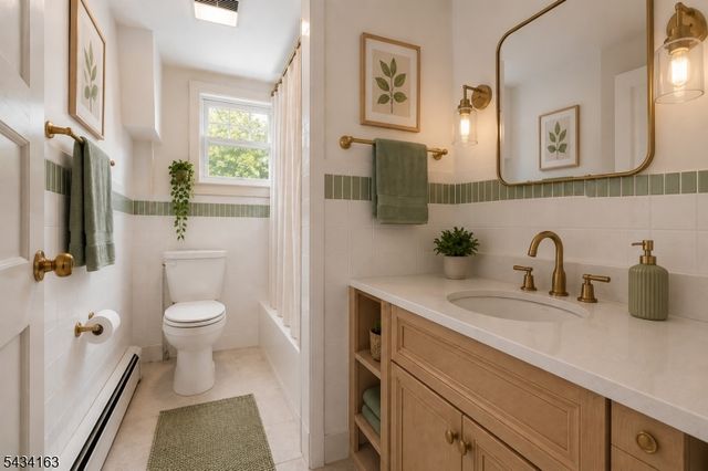 55 Thompson St, Raritan Boro, NJ 08869