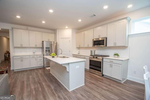 54 Airmont Drive, Sharpsburg, GA 30277