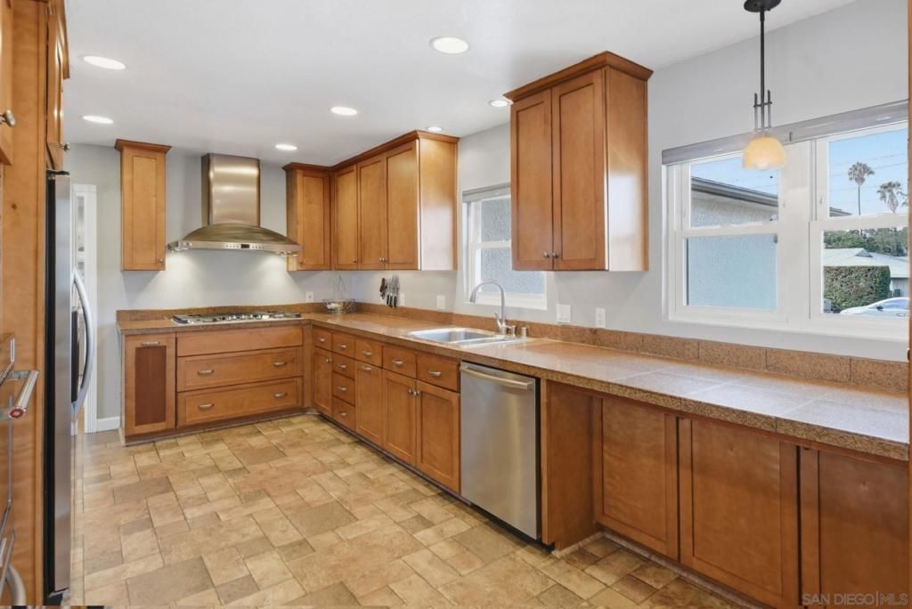 5045 Gary, San Diego, CA 92115 — photo 5