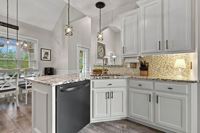 130 Cedar Ridge Ln, Hendersonville, TN 37075