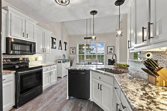 130 Cedar Ridge Ln, Hendersonville, TN 37075