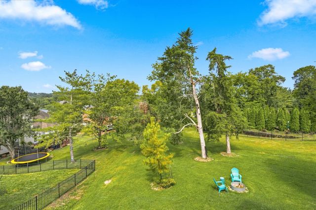 130 Cedar Ridge Ln, Hendersonville, TN 37075