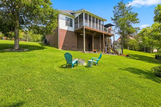 130 Cedar Ridge Ln, Hendersonville, TN 37075