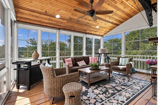 130 Cedar Ridge Ln, Hendersonville, TN 37075