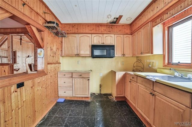 52 Wade Avenue, Buffalo, NY 14214