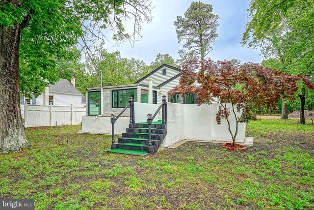 1404 8TH AVE, Williamstown, NJ 08094