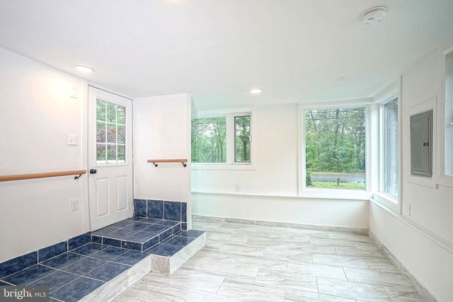 1404 8TH AVE, Williamstown, NJ 08094