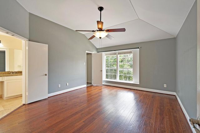 1806 Rosenborough LN N, Round Rock, TX 78665