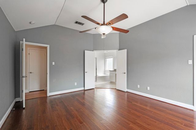 1806 Rosenborough LN N, Round Rock, TX 78665