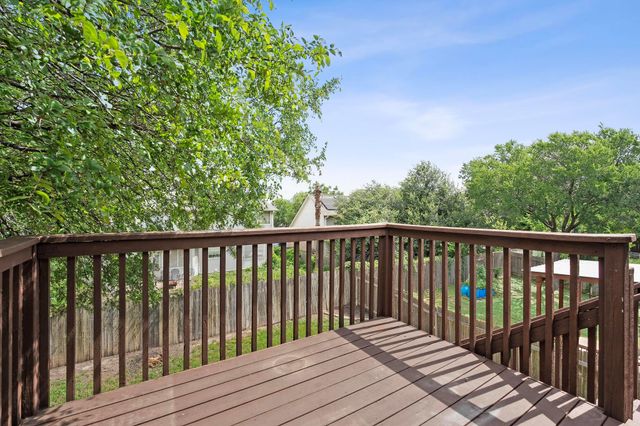 1806 Rosenborough LN N, Round Rock, TX 78665