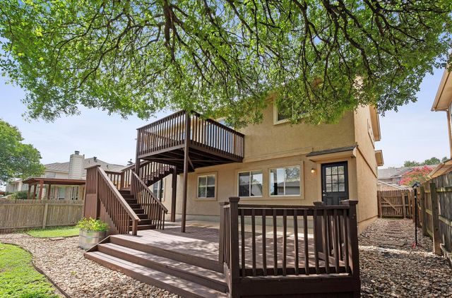 1806 Rosenborough LN N, Round Rock, TX 78665