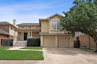 1806 Rosenborough LN N, Round Rock, TX 78665