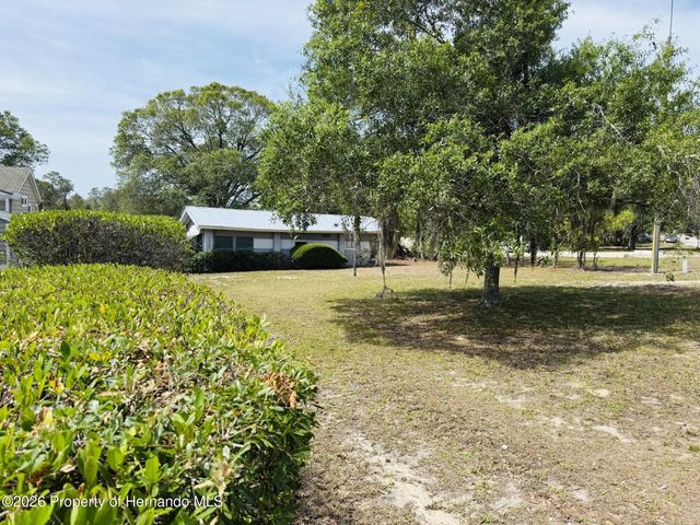 10378 Tooke Lake Boulevard, Weeki Wachee, FL 34613