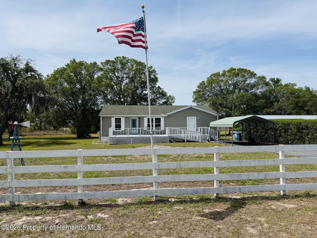 10378 Tooke Lake Boulevard, Weeki Wachee, FL 34613