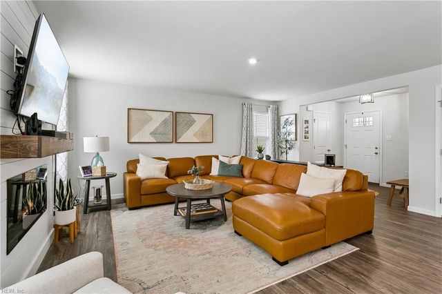 104 Pettigrew CT, Williamsburg, VA 23185