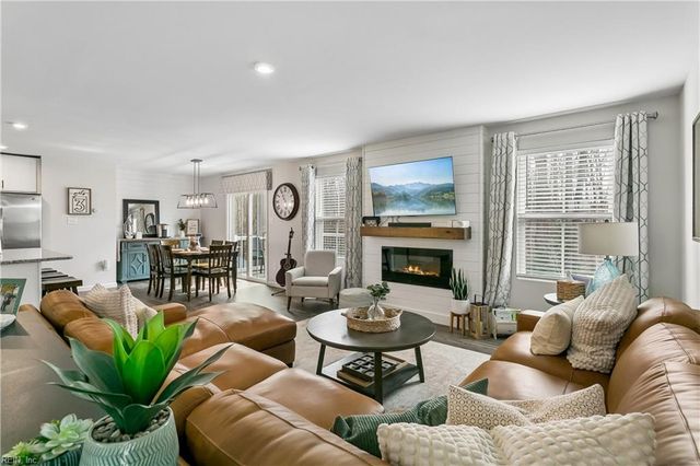 104 Pettigrew CT, Williamsburg, VA 23185