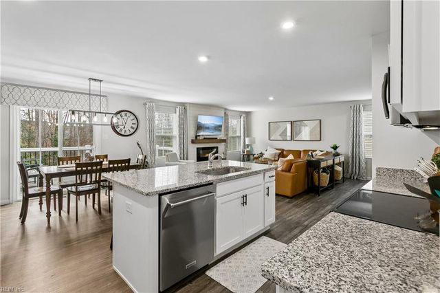 104 Pettigrew CT, Williamsburg, VA 23185