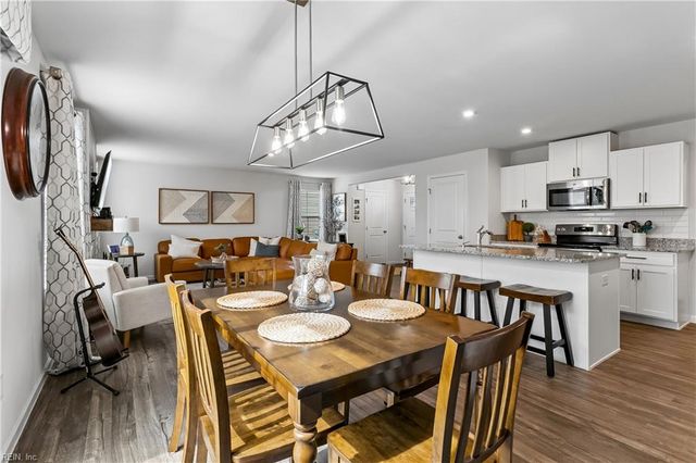 104 Pettigrew CT, Williamsburg, VA 23185