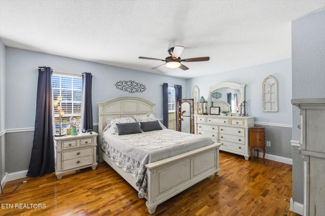 930 Oak Grove Rd, Madisonville, TN 37354