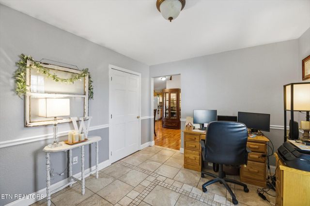 930 Oak Grove Rd, Madisonville, TN 37354