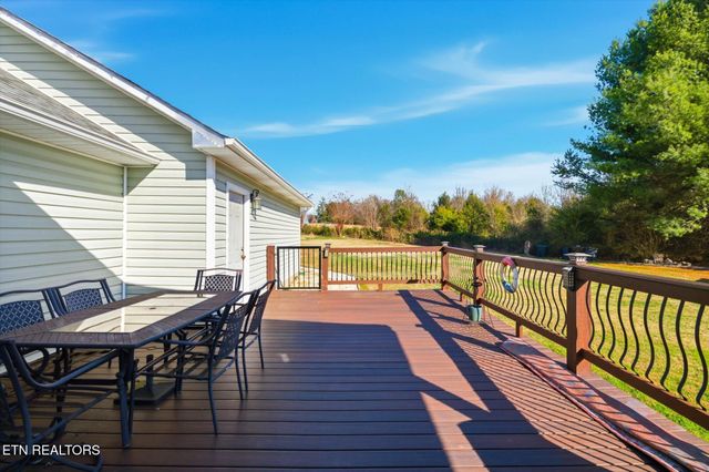 930 Oak Grove Rd, Madisonville, TN 37354