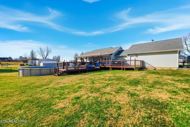 930 Oak Grove Rd, Madisonville, TN 37354
