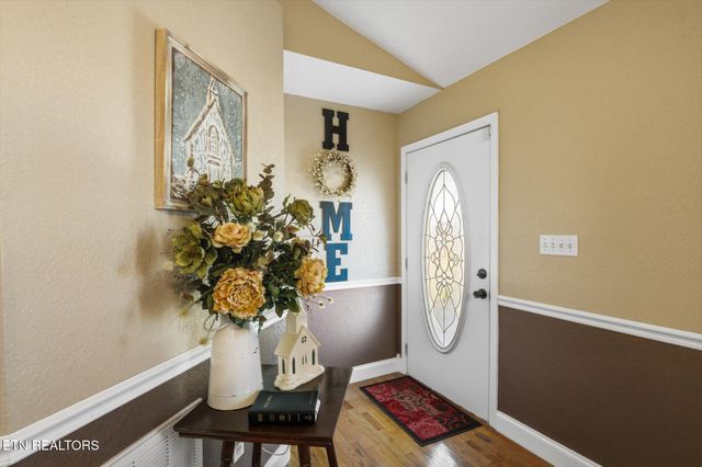 930 Oak Grove Rd, Madisonville, TN 37354