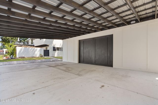 1387 Father Ryan Avenue, Biloxi, MS 39530