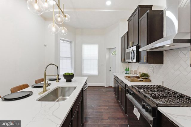 1526 MCCULLOH ST, Baltimore, MD 21217