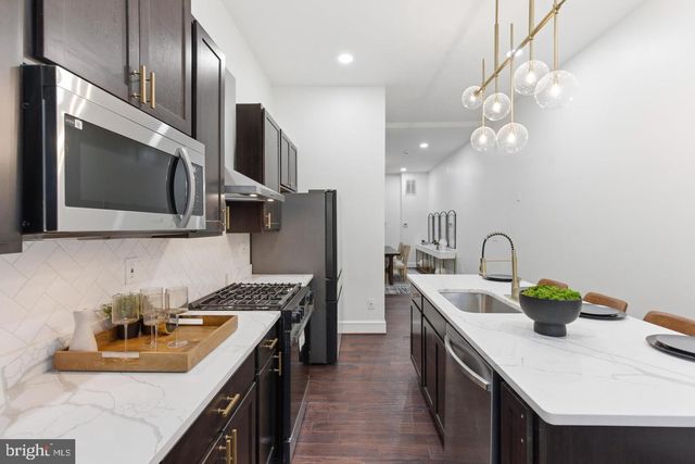 1526 MCCULLOH ST, Baltimore, MD 21217