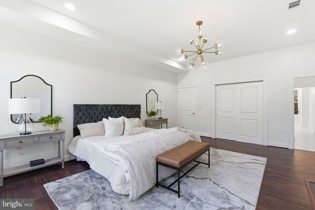 1526 MCCULLOH ST, Baltimore, MD 21217