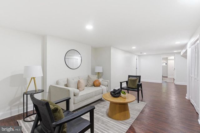 1526 MCCULLOH ST, Baltimore, MD 21217