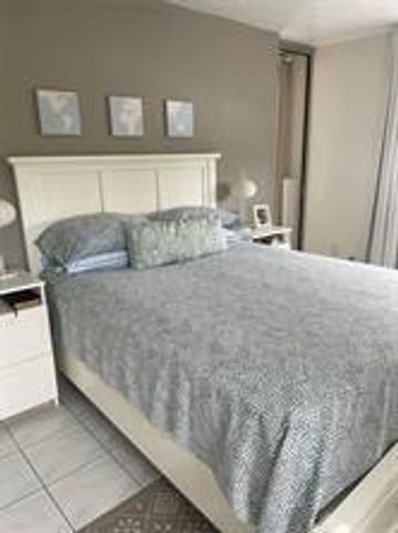 2821 Somerset Dr 217, Lauderdale Lakes, FL 33311