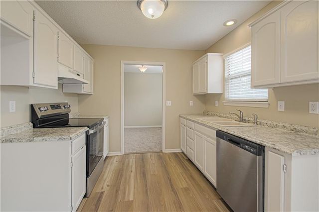613 N Cedar Street, Gardner, KS 66030