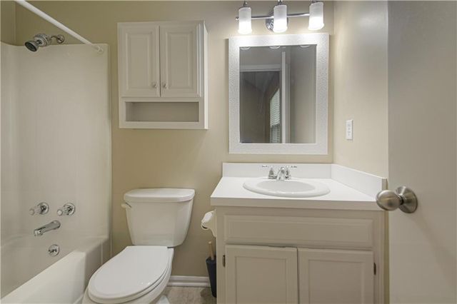 613 N Cedar Street, Gardner, KS 66030