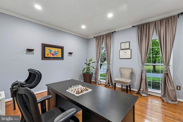 8 WINDING OAK CT, Olney, MD 20832