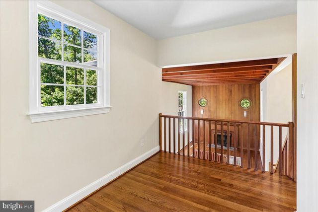 12811 LACY DR, Silver Spring, MD 20904