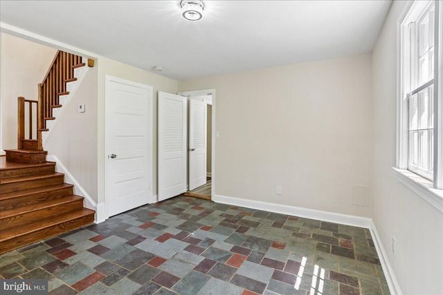 12811 LACY DR, Silver Spring, MD 20904