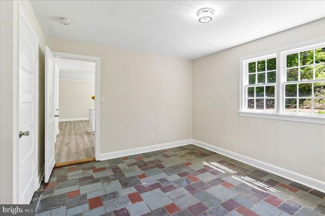 12811 LACY DR, Silver Spring, MD 20904